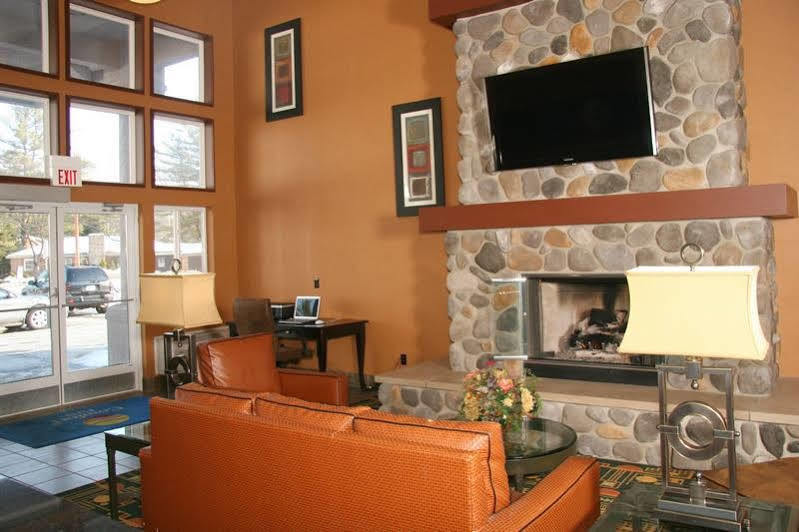 Comfort Inn Traverse City Dış mekan fotoğraf